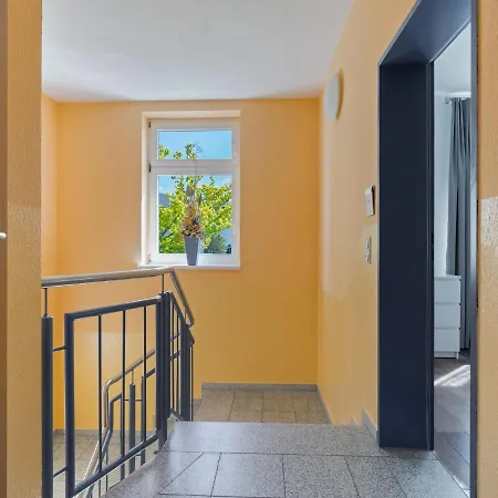 Appealing In Near Seabeach Vila *