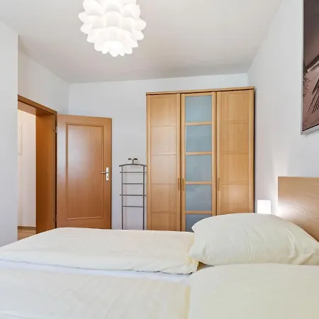 Appealing In Near Seabeach Villa *