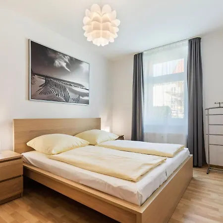Vila Appealing In Near Seabeach