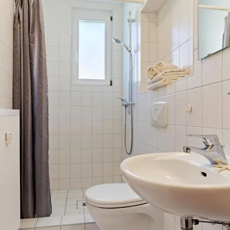 Appealing In Near Seabeach Villa